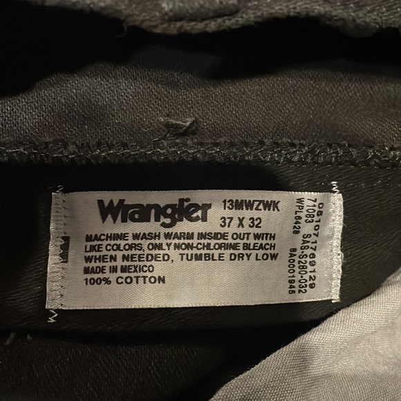 Wranglers Men’s 37x32 13MWZ Cowboy Cut Jeans - Picture 3 of 5